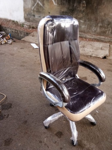 jod ply rewolving chair